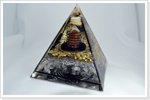 Große Orgon Pyramide - Bergkristall